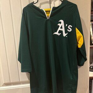 Oakland A's pullover style short sleeved shirt w short zipper.  Size XL